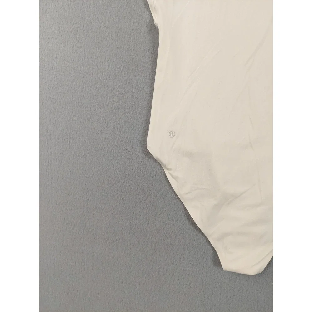 Lululemon Women Bodysuit XS Beige Ribbed Snap Gusset Thong Seamless High Neck